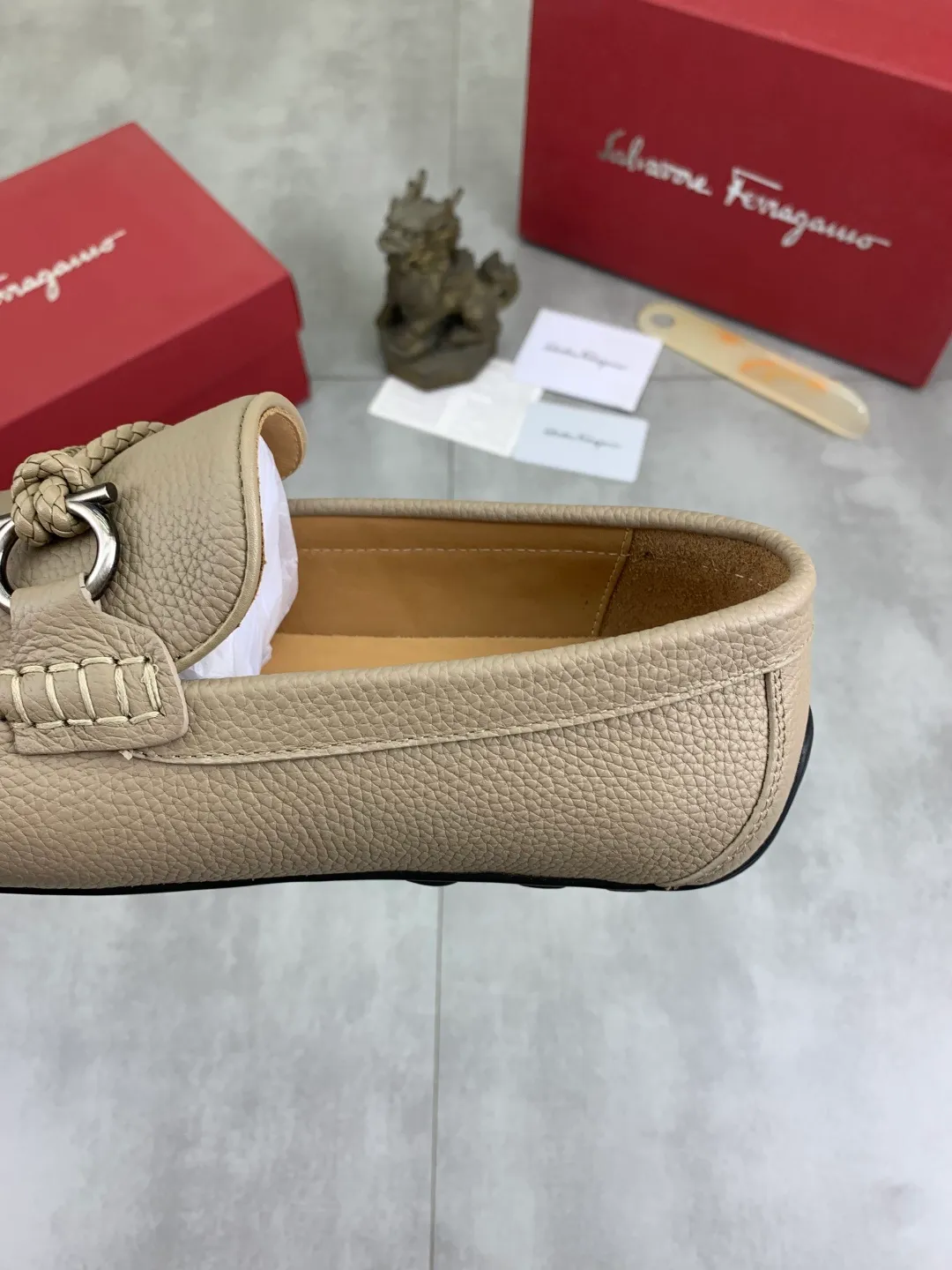 Men's men's shoes 💰P480 New high quality [Ferragamo/Ferragamo] The latest model in the counter Original imported calfskin, imported cowhide lining + original luxury metal buckle + original combination outsole Comparison without pressure Code number: 38-44 (45 customized)